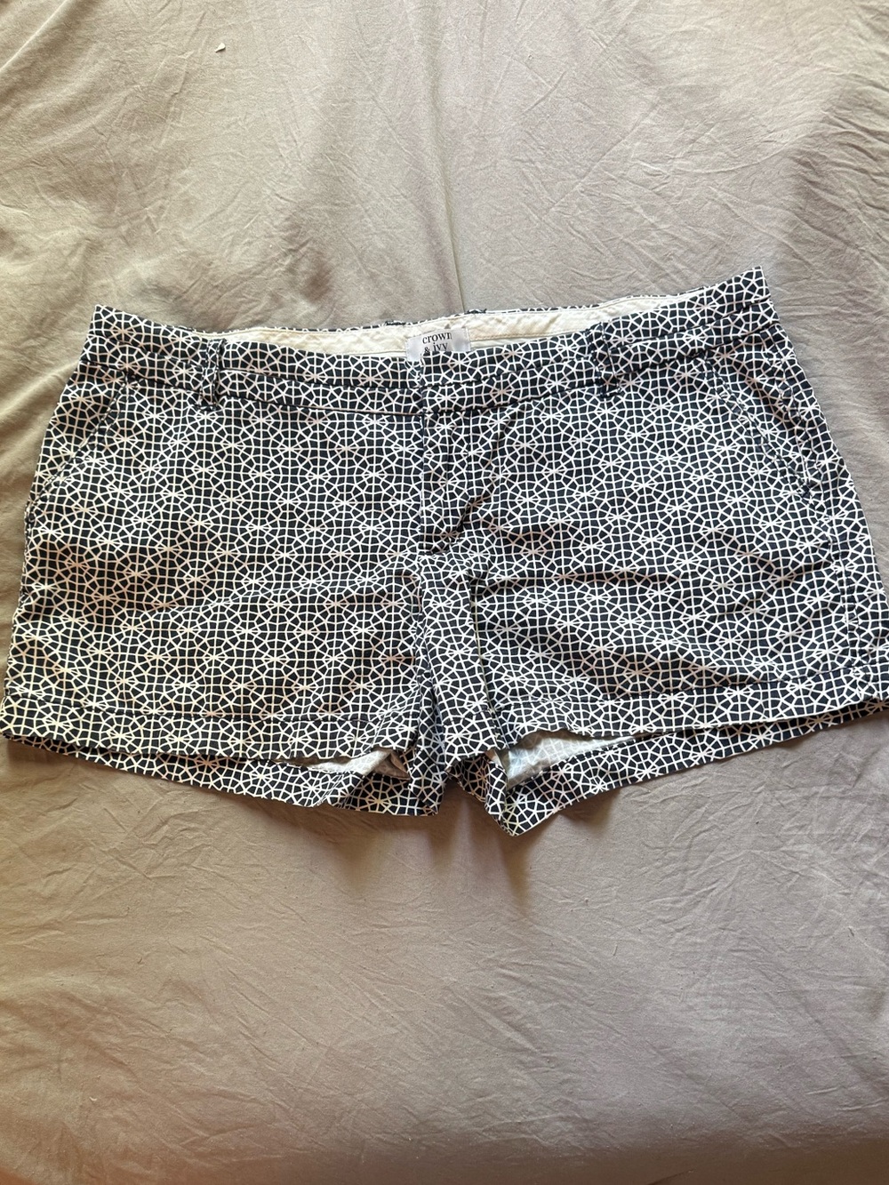crown & ivy Black and White Geometric Shorts